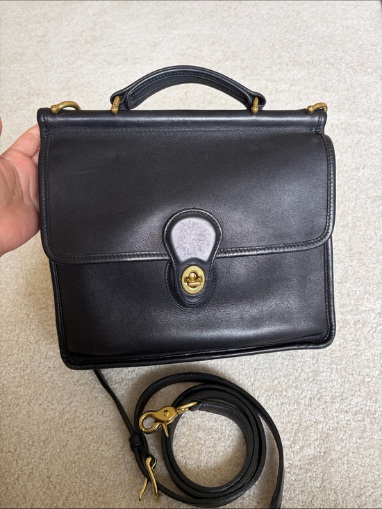 Coach Handbags - Vintage coach Willis bag black no hang tag